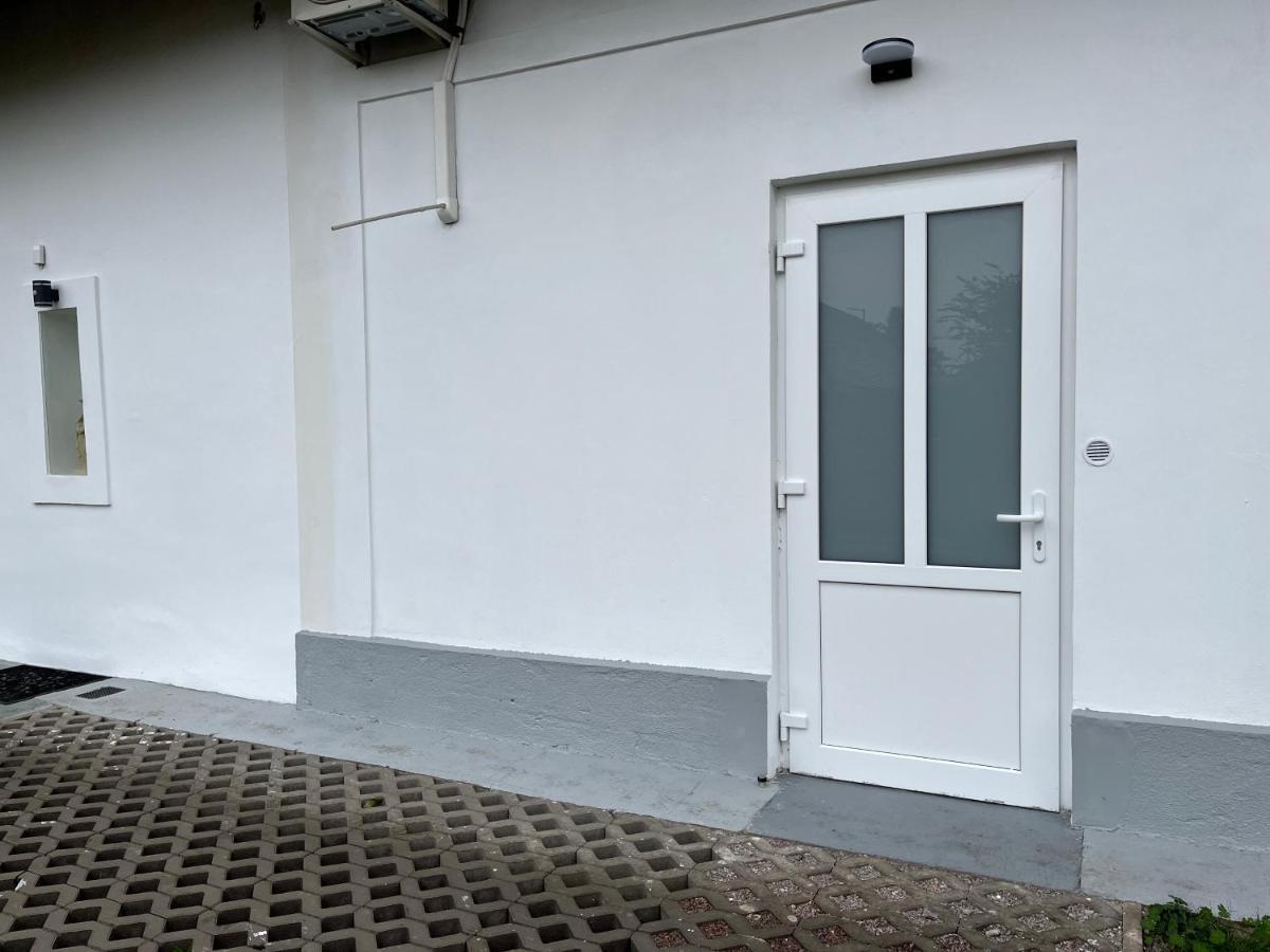 Mezonet Svitkov 21 Pardubice Exteriör bild